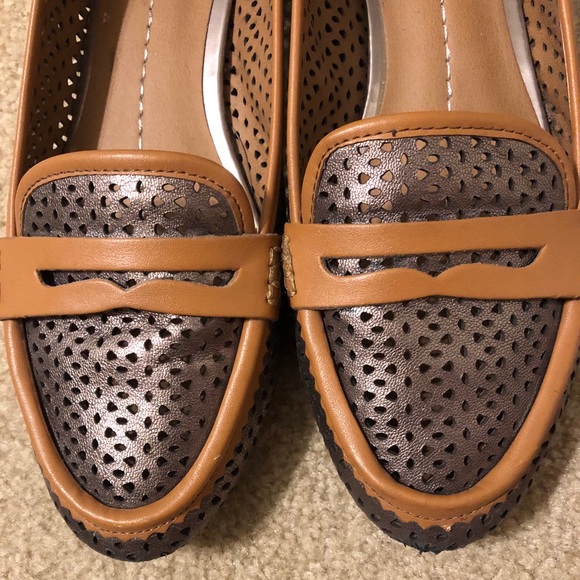 Dolce Vita Loafers - Picture 2 of 7